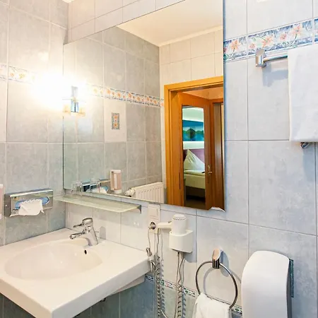 Landgasthof Toennes 3* Wipperfurth
