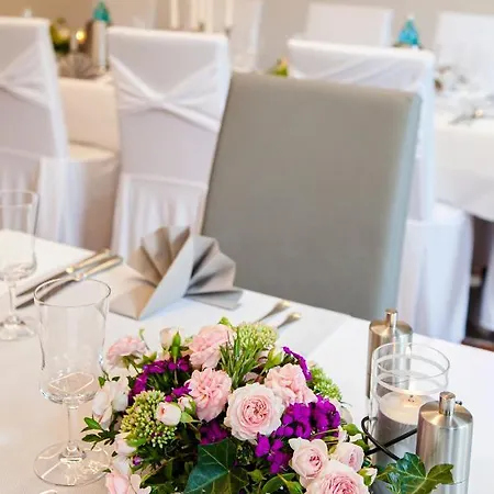 Landgasthof Toennes 3*