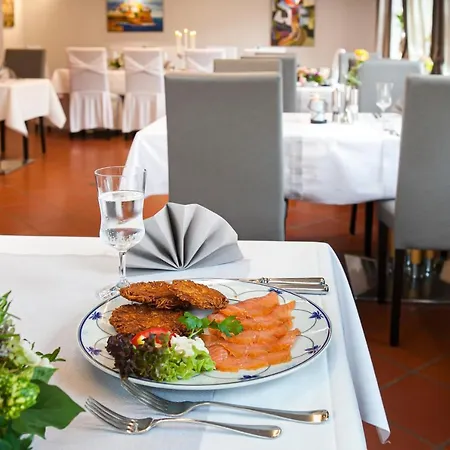 Landgasthof Toennes 3* Wipperfürth