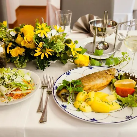 Landgasthof Toennes 3* Wipperfürth