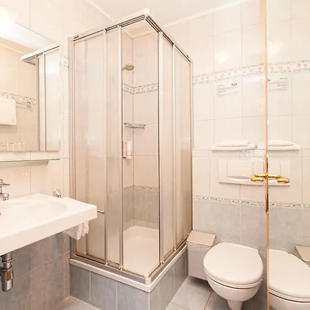 Hotel Landgasthof Toennes