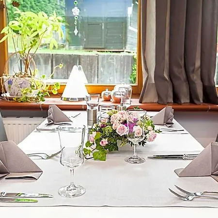 Landgasthof Toennes Hotel