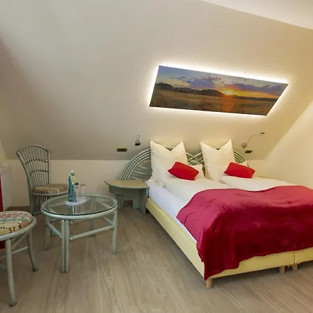 Landgasthof Toennes Hotel