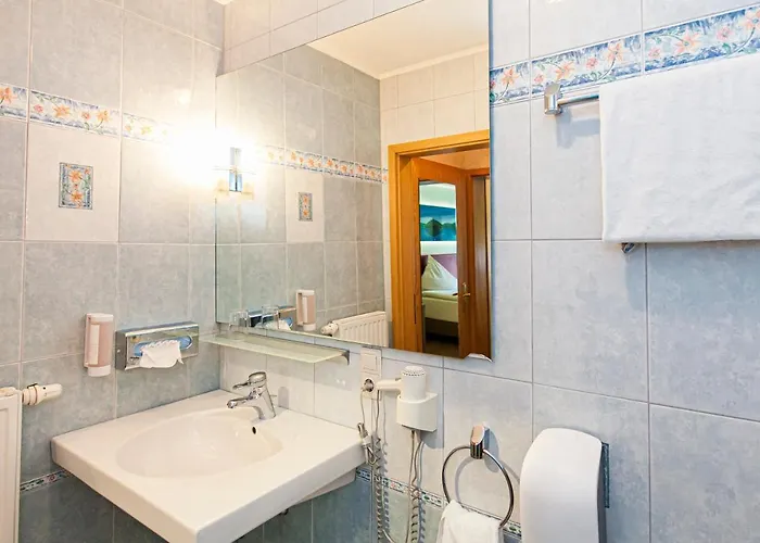 Landgasthof Toennes 3* Wipperfürth