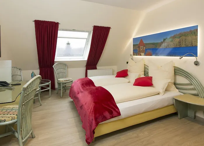 Hotel Landgasthof Toennes 3*