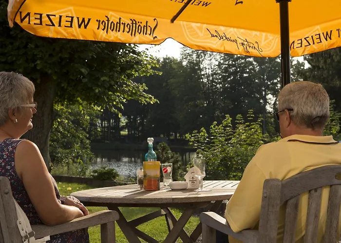 Hotel Landgasthof Toennes 3*